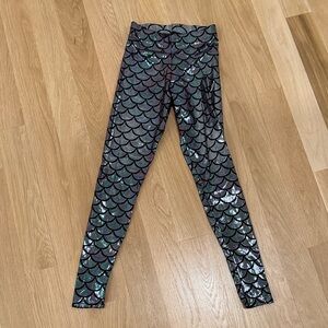 Blackmilk Iridescent Mermaid Scale Leggings